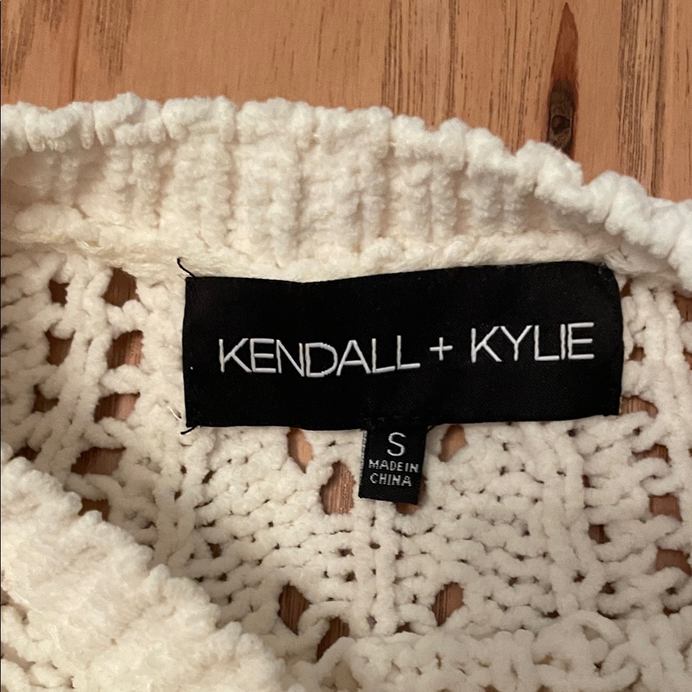 Kendall & Kylie Ivory Cable Knit Sweater - Picture 3 of 4